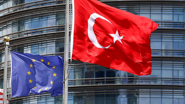 AB’den üyelik ve vize serbestisi açıklaması