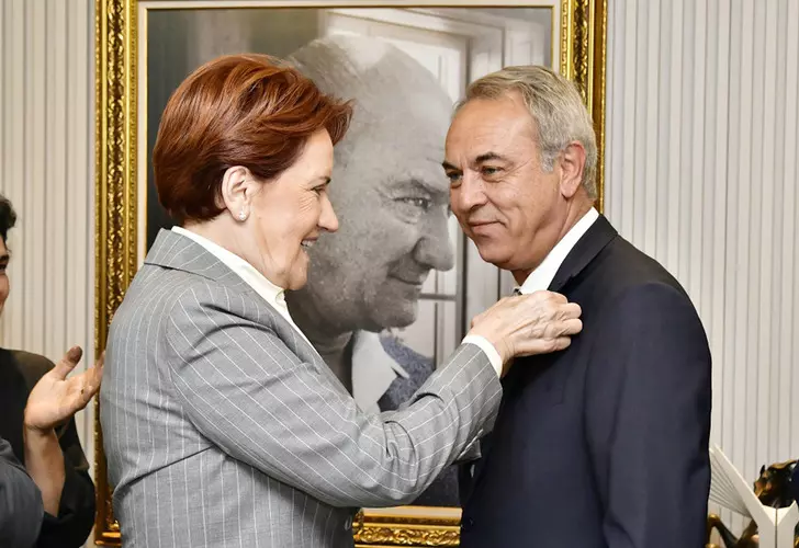 Rozetini Meral Akşener taktı! İYİ Parti’nin Kahramanmaraş Büyükşehir Belediye Başkanlığı için adayı belli oldu