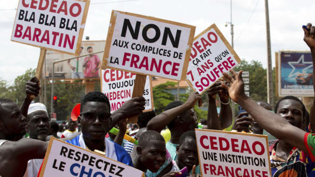 Mali’den sonra Burkina Faso da Fransızcayı resmi dil olmaktan çıkardı