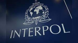 45 milyon Euro ile kaçan Türk vatandaşı ülkeyi karıştırdı! Interpol Orhan Ünal için harekete geçti…