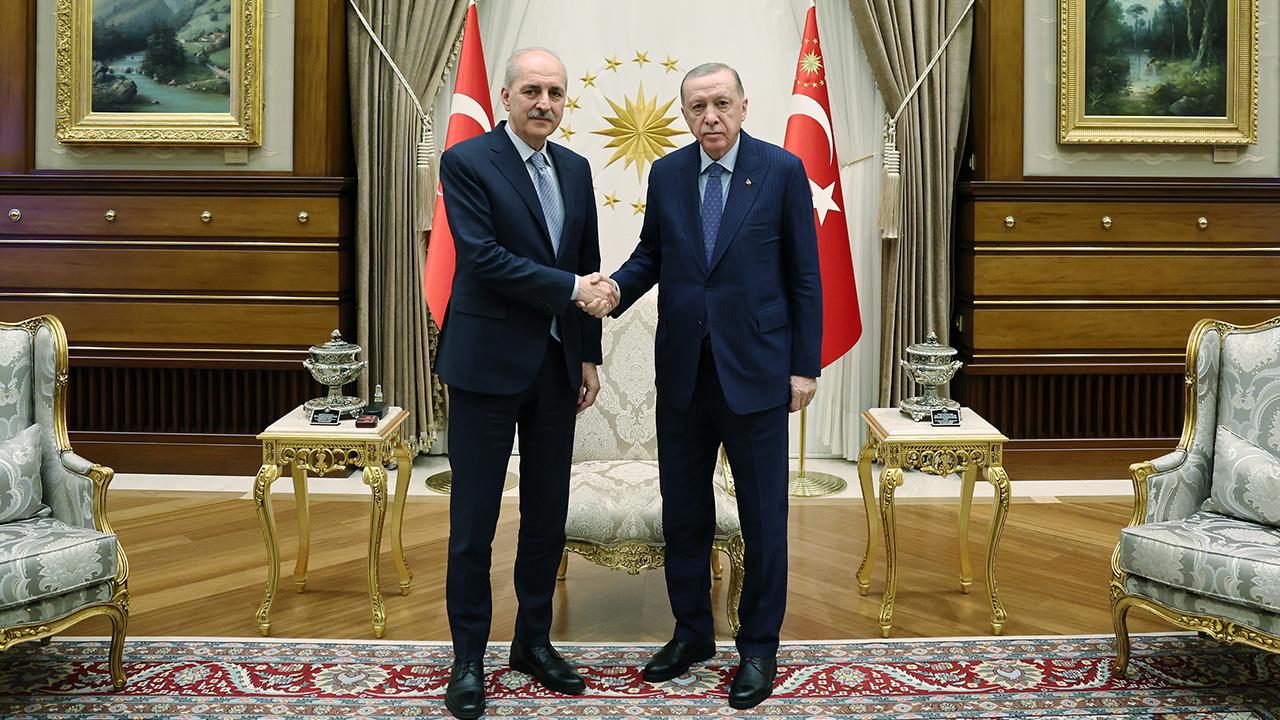 Cumhurbaşkanı Erdoğan, TBMM Başkanı Kurtulmuş’u kabul etti