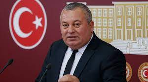 Cemal Enginyurt ve Salih Uzun CHP’ye katıldı! Kararı canlı yayında duyurdular…