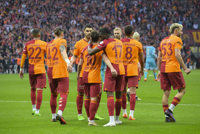 Galatasaray, 30 sezonda lider girdiği son 8 haftada şampiyonluk vermedi
