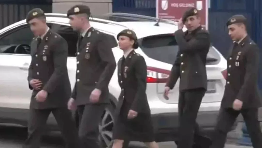 Teğmen Ebru Eroğlu geri adım atmadı! 