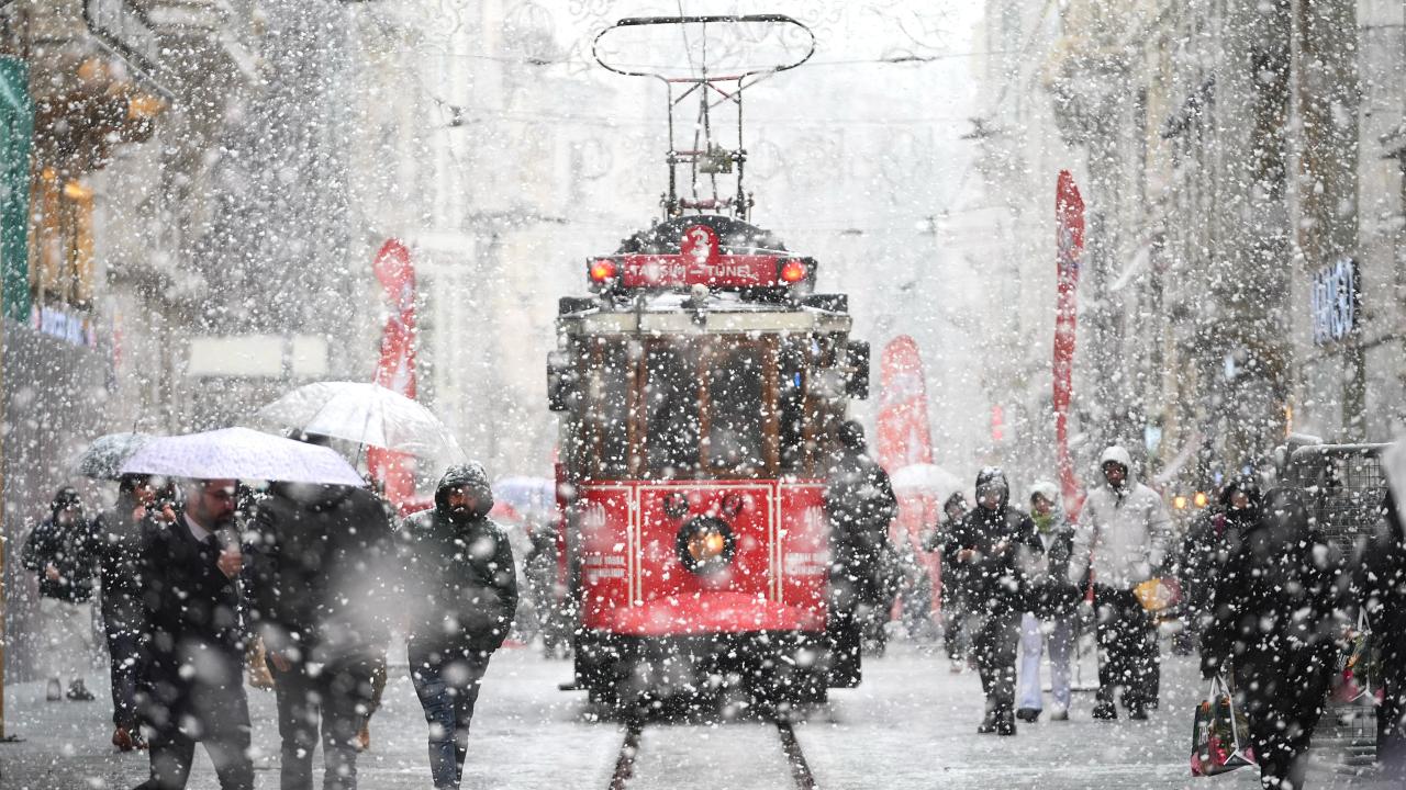 AFAD’dan 29 ile ‘sarı’, 2 ile “turuncu” kodlu uyarı